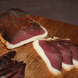 Magret de canard fumé au Piment d'Espelette.
